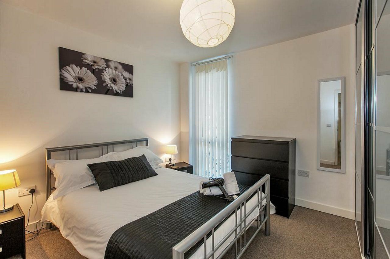 The Hub Serviced Apartments Milton Keynes Zewnętrze zdjęcie